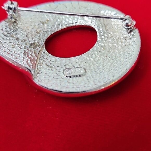 Vintage Signed AK Anne Klein Black and Silver Brooch Pin - Picture 2 of 2